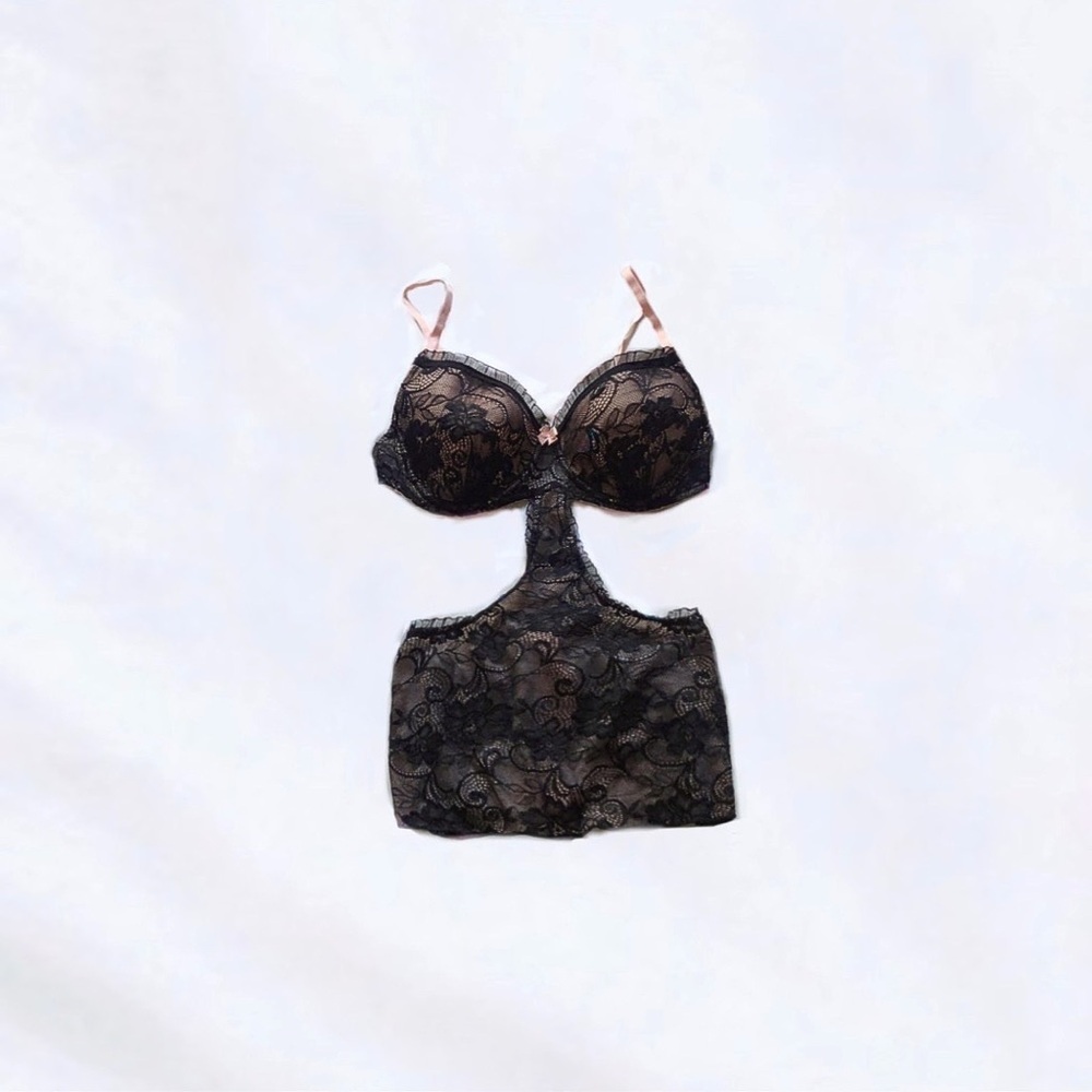 exposed ⋆ cutout bustier cami